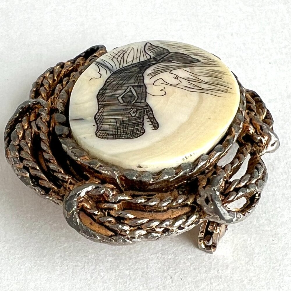 Vintage Scrimshaw Whale Brooch Pin Gold Tone Metal Setting 1.5" - Picture 3 of 4